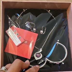 Beautiful Necklace, Bangle, Earring Set